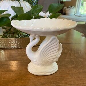 VTG Ardco Elevated Swan Soap Trinket Dish Pottery Matte Cream